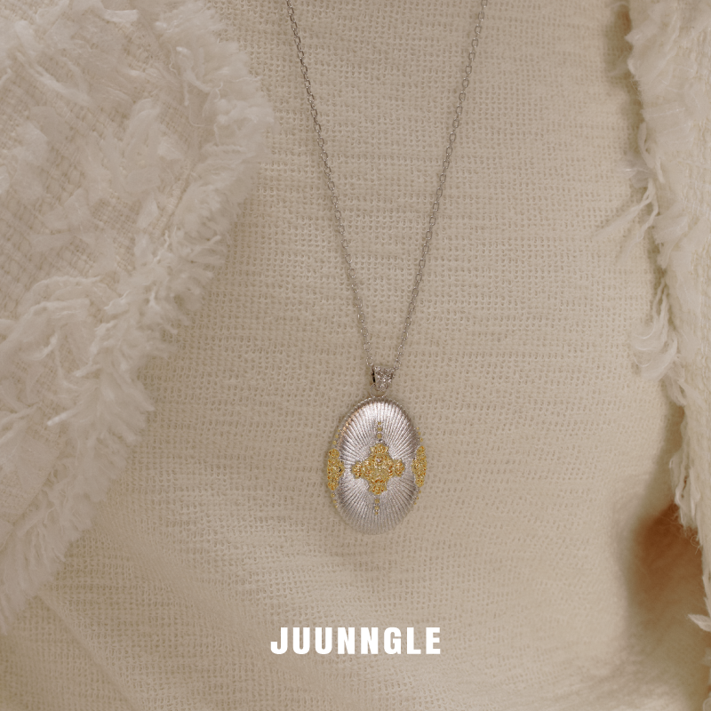 Cross Magnolia bouquet necklace