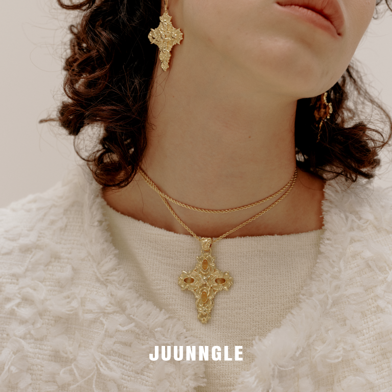 Cross Magnolia cat's eye long necklace