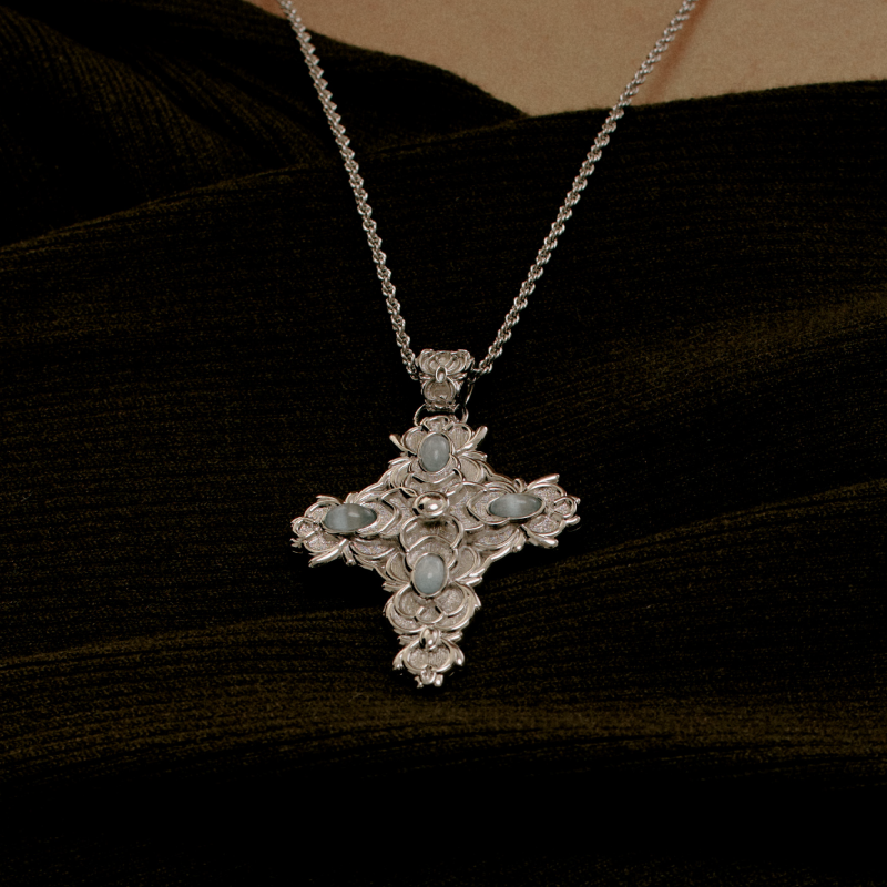 Cross Magnolia cat's eye long necklace