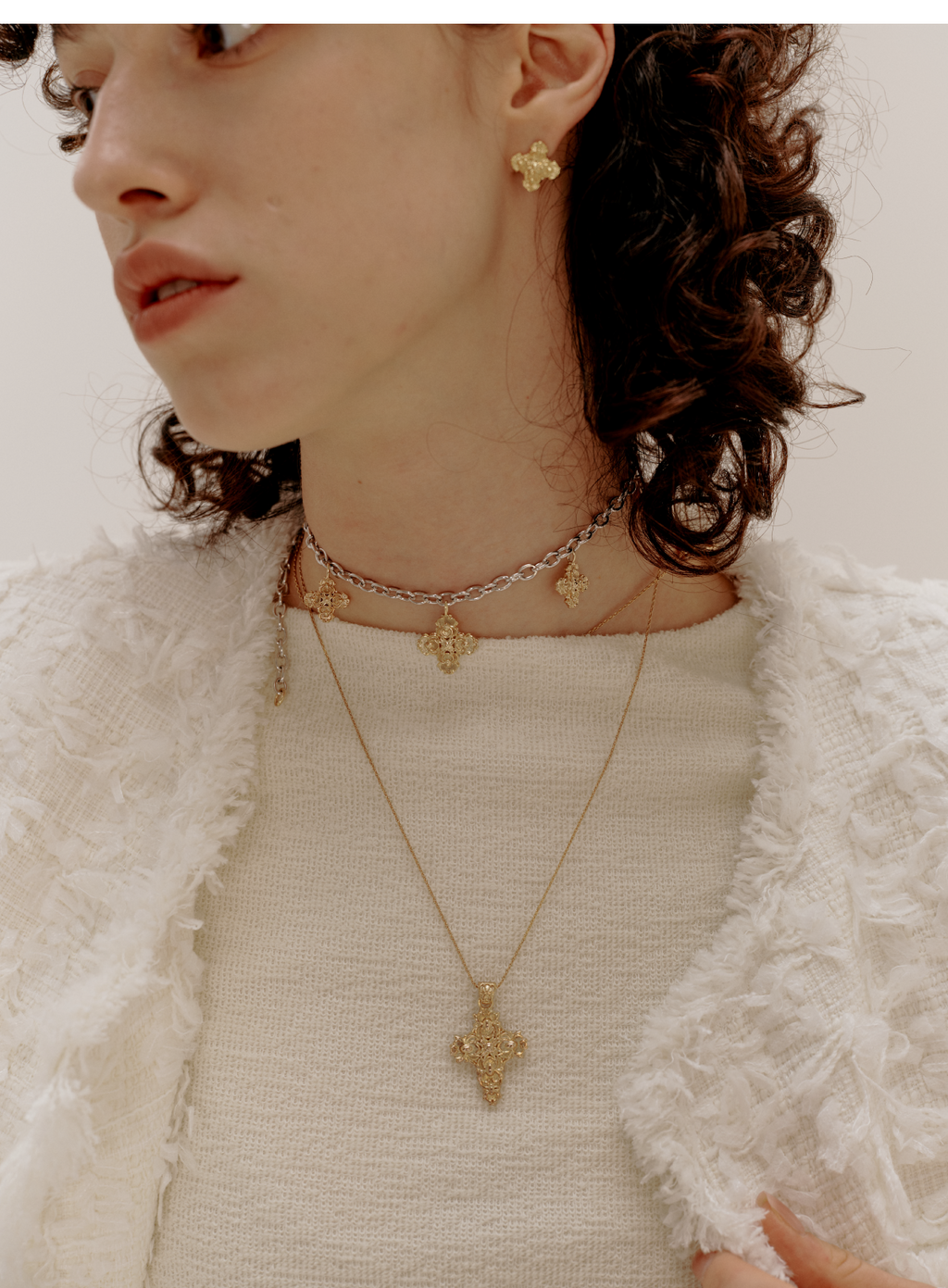 Cross Magnolia long necklace