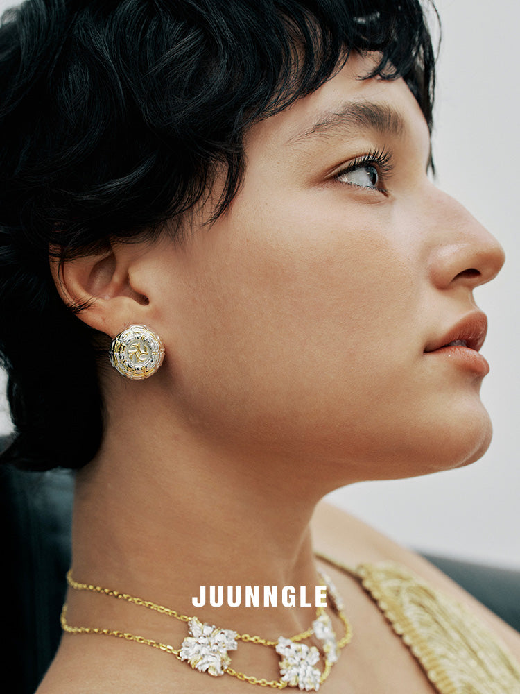 Tweeds button stud earrings