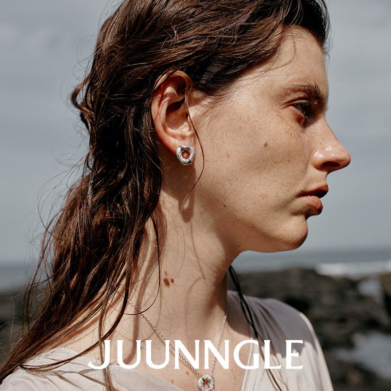 Pura Dust Hoop Earrings