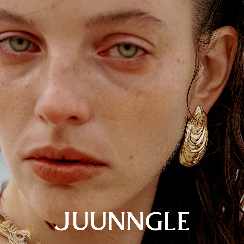 Mussel Bay Stud Earrings