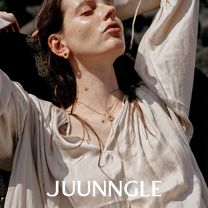 Pura Dust Hoop Necklace