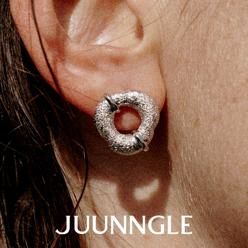 Pura Dust Hoop Earrings