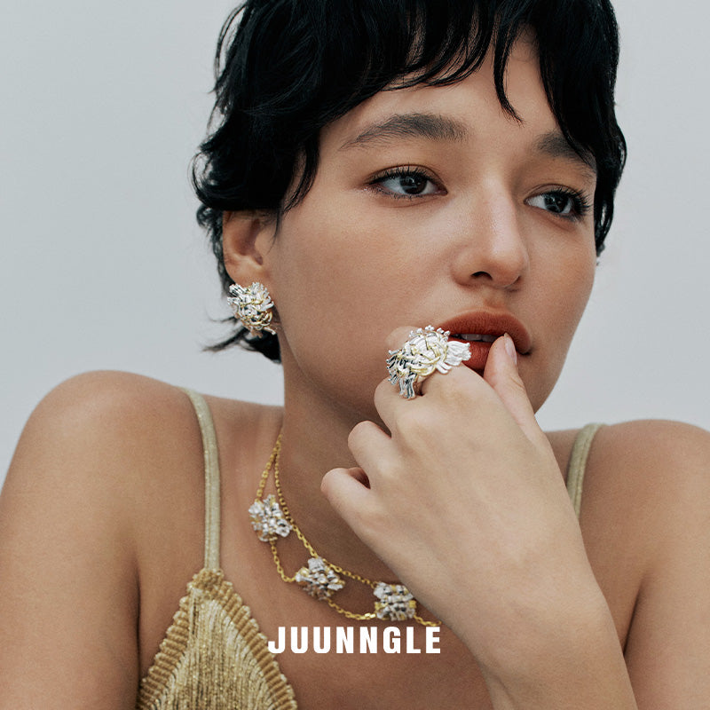 Tweeds tassel stud earrings