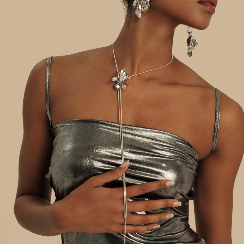 Magnolia clavicle chain