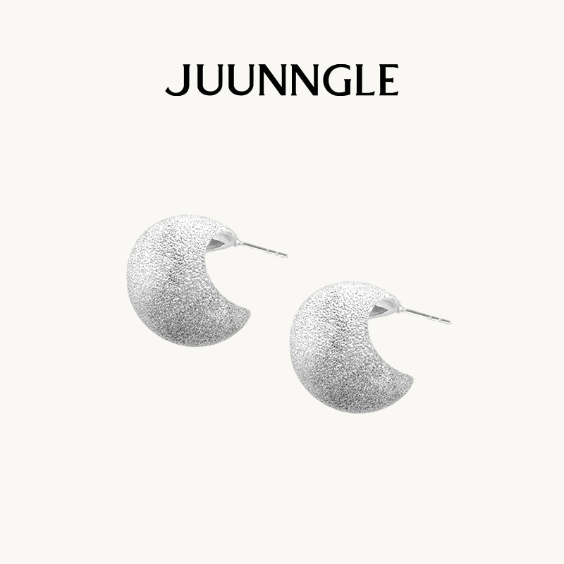 Pura Dust Full Moon Stud Earrings