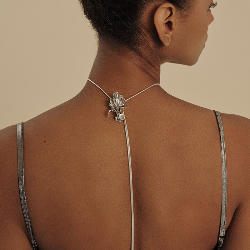 Magnolia clavicle chain