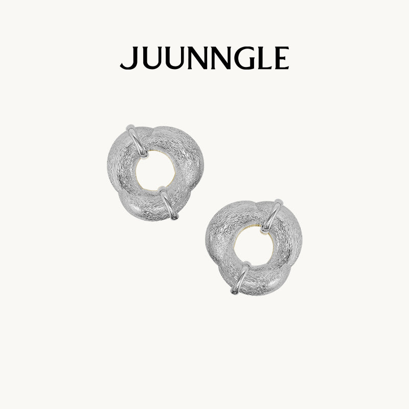 Pura Dust Hoop Earrings