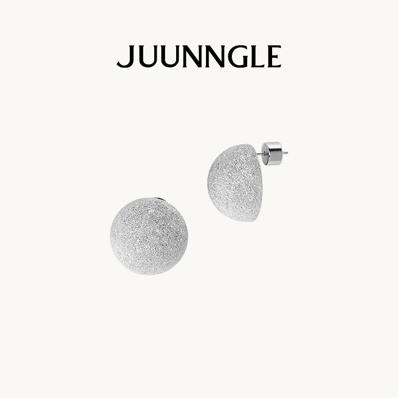 Pura Dust Stud Earrings