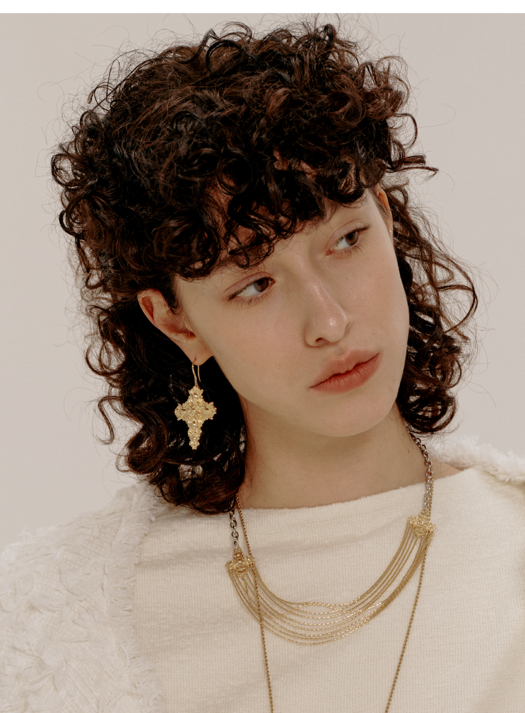 Cross Magnolia shoulder pendants