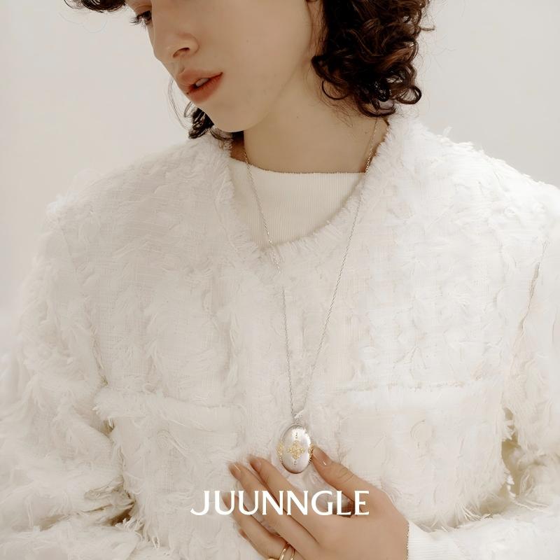 Cross Magnolia bouquet necklace